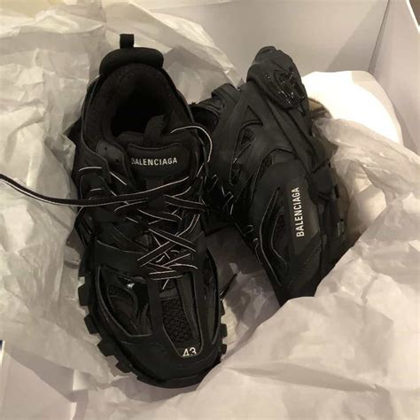 balenciaga shoes fake vs real|balenciaga scammer shoes.